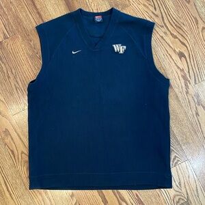 Men’s Wake Forest Demon Deacons Nike Sleeveless Sweater. Size XL.